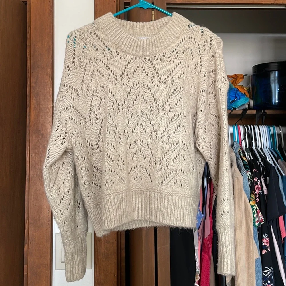 Sweater - Picture 1 of 3